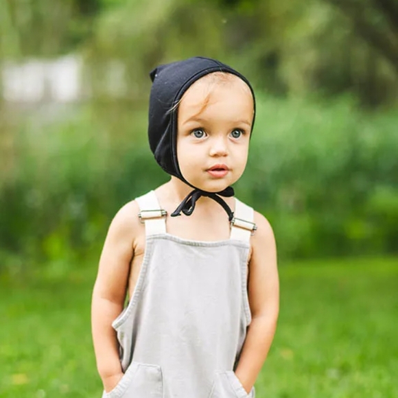 Charming Black Kids Bonnet - Picture 1 of 4